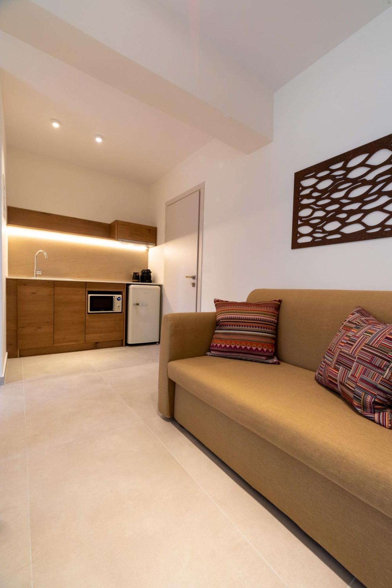 Arancia Elegant Rooms And Suites Tolo Bagian luar foto
