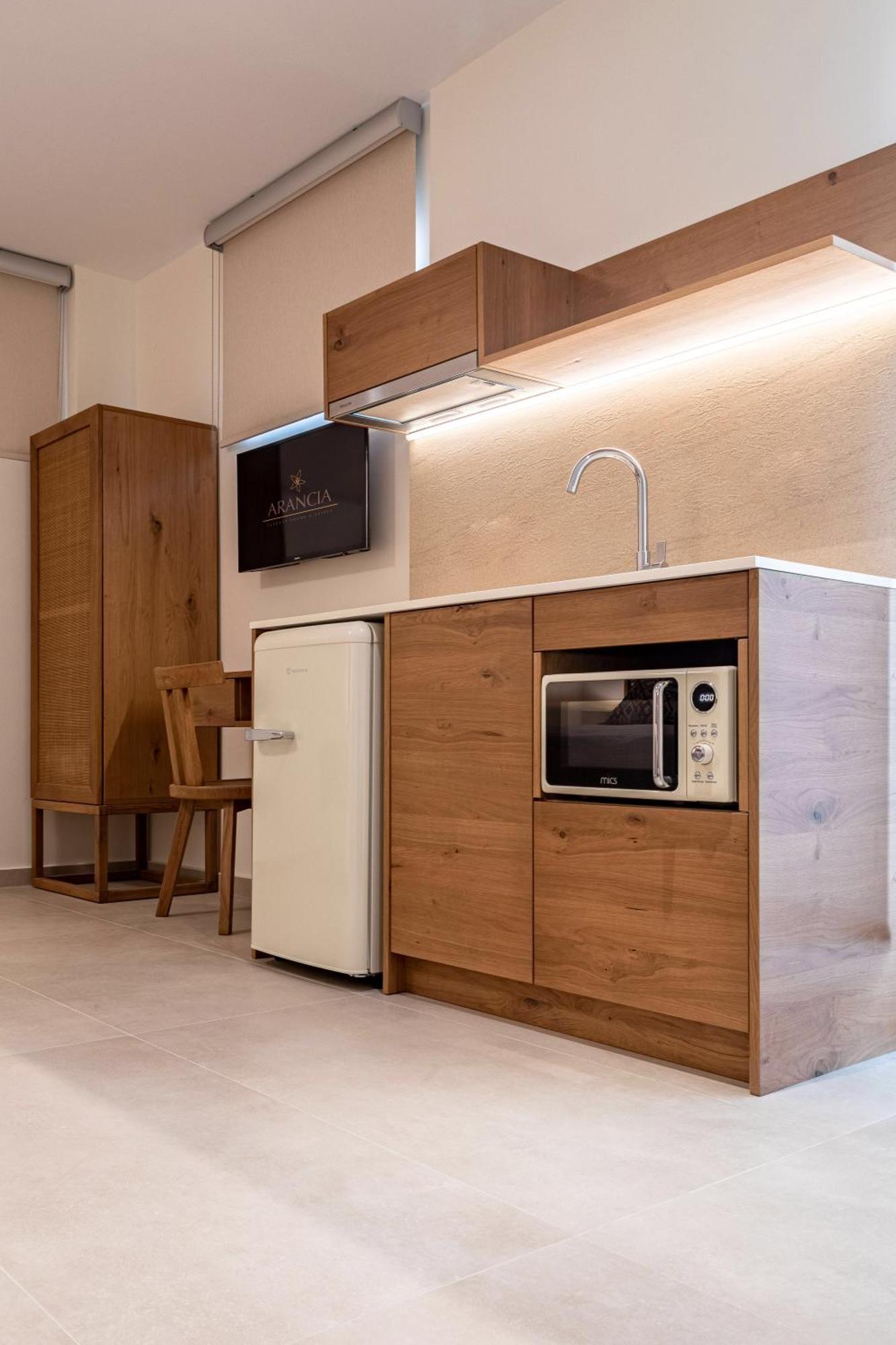 Arancia Elegant Rooms And Suites Tolo Bagian luar foto